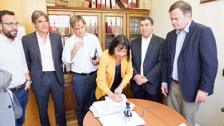 Desde RN a RD: Parlamentarios presentan proyecto de ley 