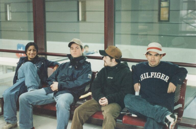 Liberan adelanto de documental que repasará la historia de Makiza