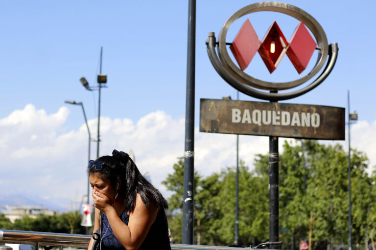 Federación de Sindicatos de Metro pide retirar comisaría de Baquedano: 