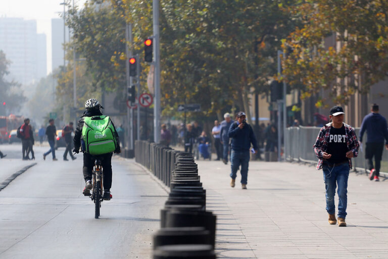 Más de 19 mil usuarios de Uber y Uber Eats fueron desactivados en Chile el año pasado