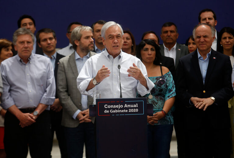 Consejo de gabinete ampliado: Sebastián Piñera presenta hoja de ruta para este 2020