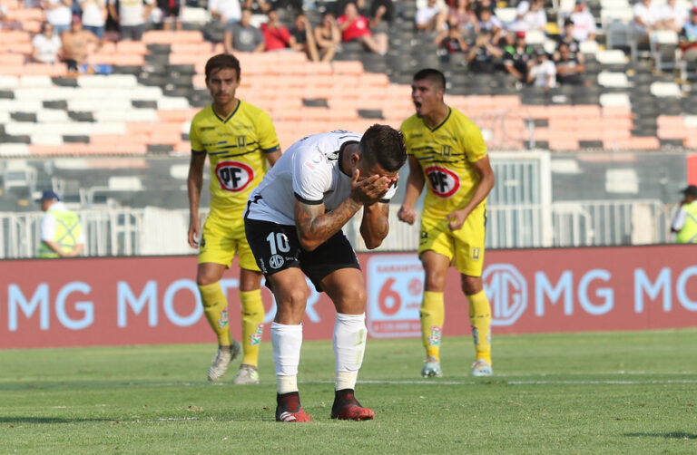 Colo Colo pierde dos penales y deja escapar el triunfo ante la U. de Concepción en los descuentos