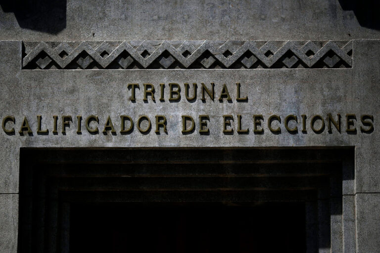Plebiscito: Tricel falla en favor de organizaciones sociales y les entrega un tercio de tiempo en franja electoral