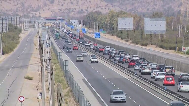 MOP anuncia medidas para evitar congestión vehicular en autopistas por recambio de veraneantes