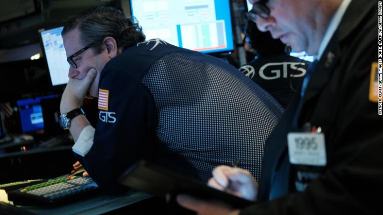 Bancos de Wall Street aseguran que el mundo está en recesión: Proyectan una posible depresión