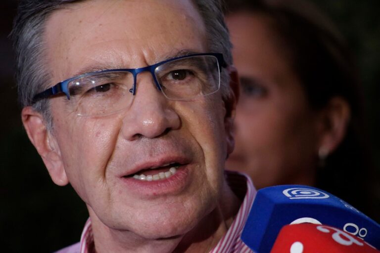 Coronavirus: Joaquín Lavín anuncia drones, parlantes y un sistema de delivery para Las Condes