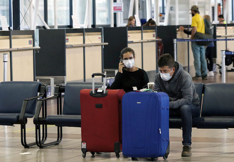 Canciller Ribera informó que un avión traerá de vuelta a los chilenos varados en Perú