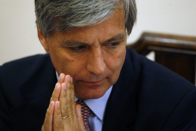 Familia de Harold Mayne-Nicholls fue asaltada y maniatada previo al toque de queda