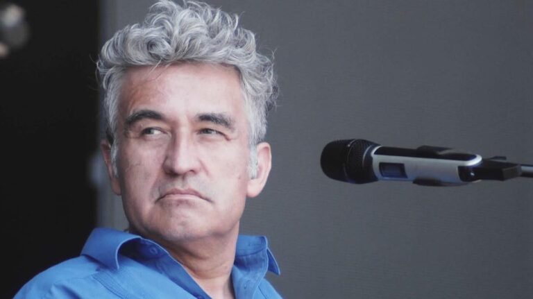 Jorge González reapareció con crítica a la política: 
