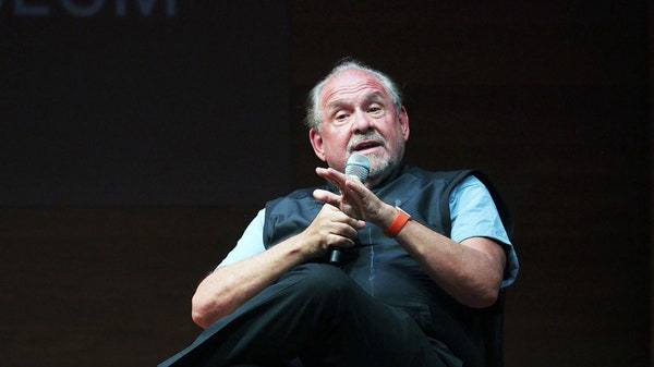 Epidemiólogo que derrotó a la viruela explicó las tres condiciones que se deben cumplir para controlar el coronavirus