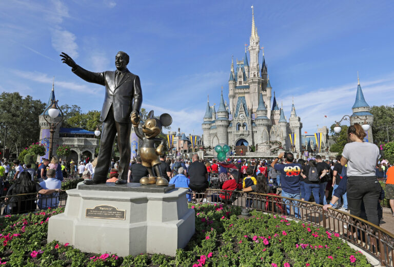 Florida aprobó fin de estatus especial de Disney que le permitía operar como un 