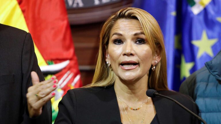 Jeanine Áñez difunde carta en la que denuncia supuestos abusos durante su estadía en la cárcel
