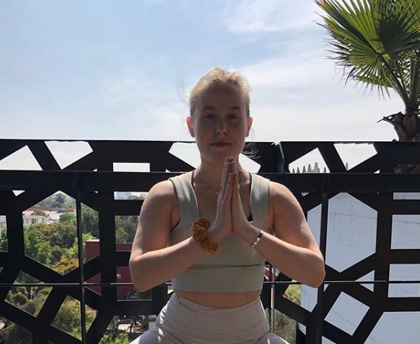 Profesora de yoga de 26 años internada: 