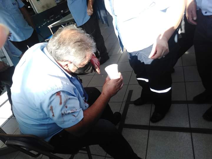 Conductor de bus fue apuñalado por pasajero que se negó a utilizar mascarilla