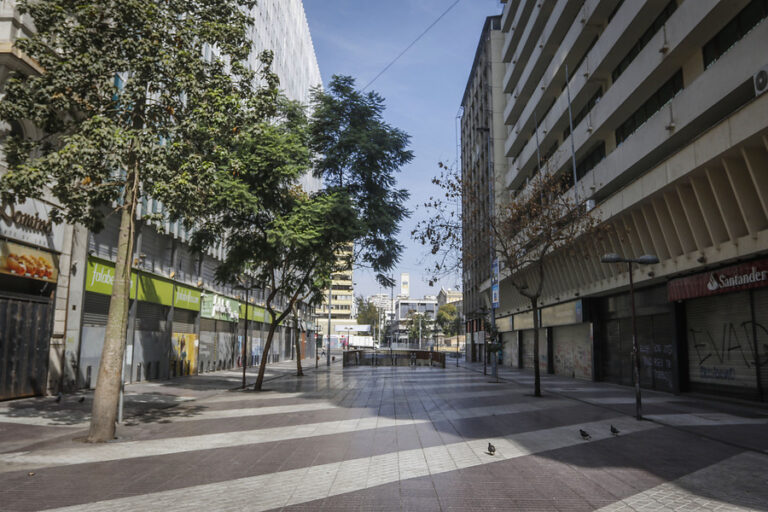 El futuro de Chile tras el COVID-19: ¿Sobreviven las personas o el sistema?