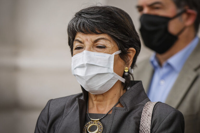 María Teresa Valenzuela asegura que el “Plan Retorno Seguro” no es totalmente impuesto y habría que ver caso a caso