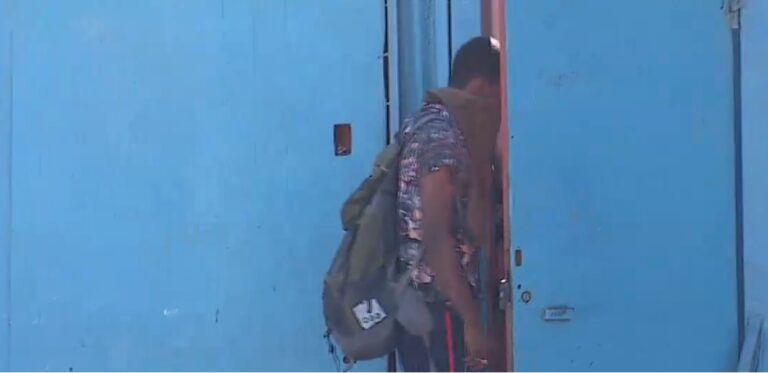 Confirman brote de COVID-19 en cité en Quilicura: Ciudadanos haitianos acusan discriminación de los vecinos