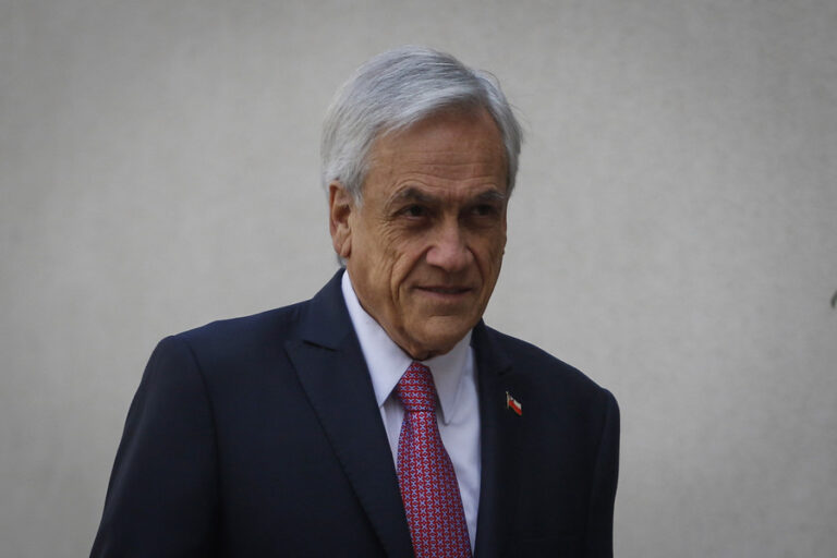Piñera dijo que se atiende en el hospital de la FACh y reafirmó que sigue afiliado a Fonasa