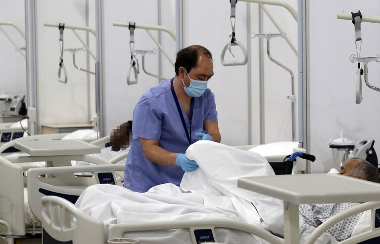 Gerente general de Clínicas y el aumento de camas en un 20%: 