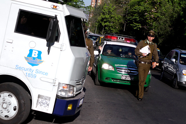 Millonario asalto a camión de valores: Ladrones se dieron a la fuga en el vehículo con cerca de $1.600 millones