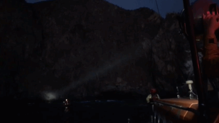 Rescatan a hombres que cayeron en acantilados de Playa Ancha: Fueron apercibidos por falta de “imprudencia temeraria”