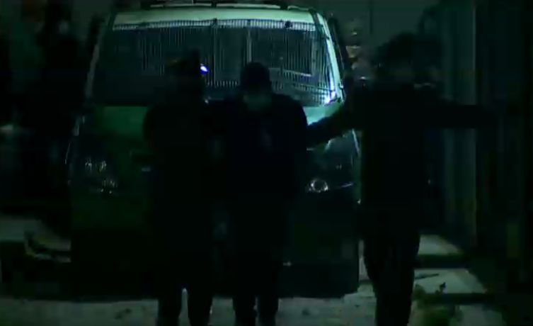 Decretan arresto domiciliario nocturno para organizador de fiesta clandestina en Maipú