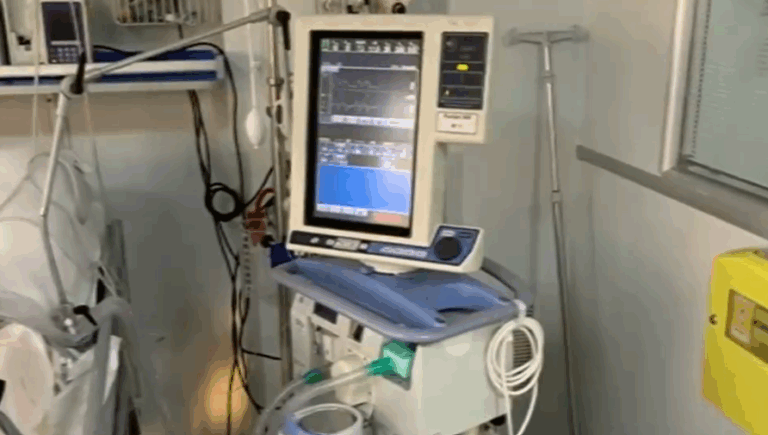 Personal de salud se capacita ante llegada de nuevos ventiladores mecánicos