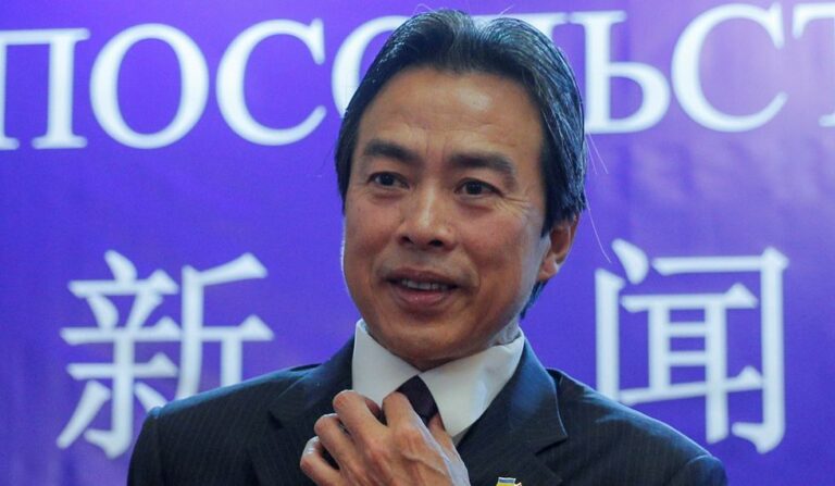 Hallan muerto en su residencia al embajador de China en Israel