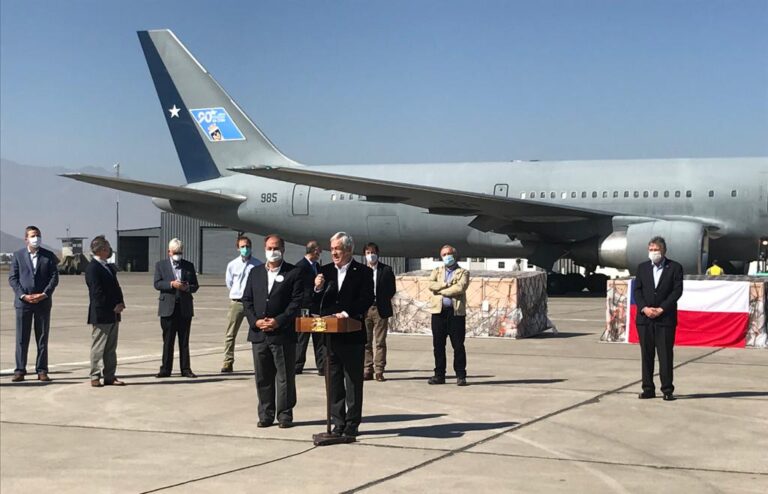 Gobierno recibe primeros 117 ventiladores mecánicos donados por la CPC