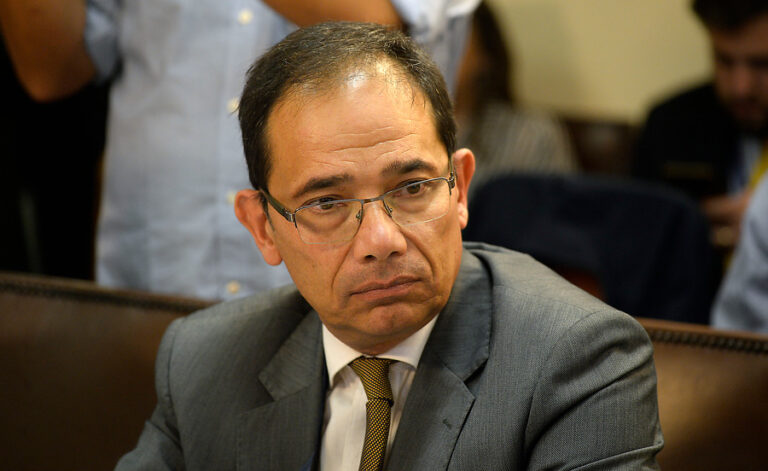 Sergio Micco se negó a la entrega voluntaria de su celular en caso de grabaciones ilegales en el INDH