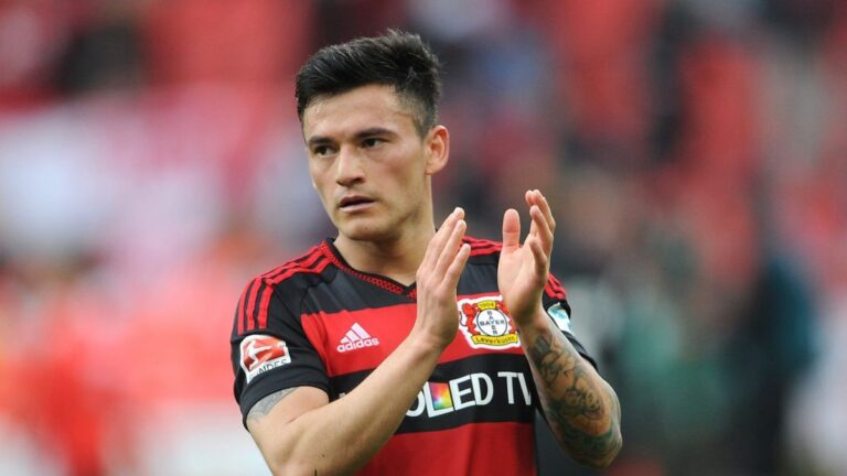 Aránguiz fue titular en la victoria del Bayer Leverkusen sobre Frankfurt por 2 a 0