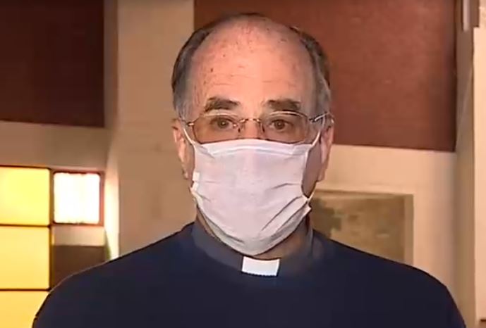 Sacerdote que invitó a adultos mayores a una misa en Maipú pidió perdón