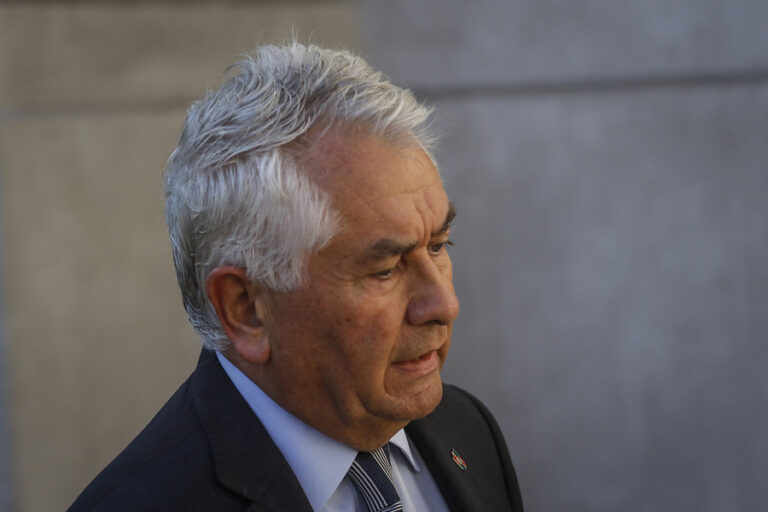 Enrique Paris insiste en reforzar la trazabilidad y pide mantener en 14 días la cuarentena