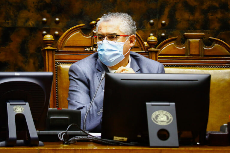 Senador Pizarro por acuerdo entre oposición y gobierno: 