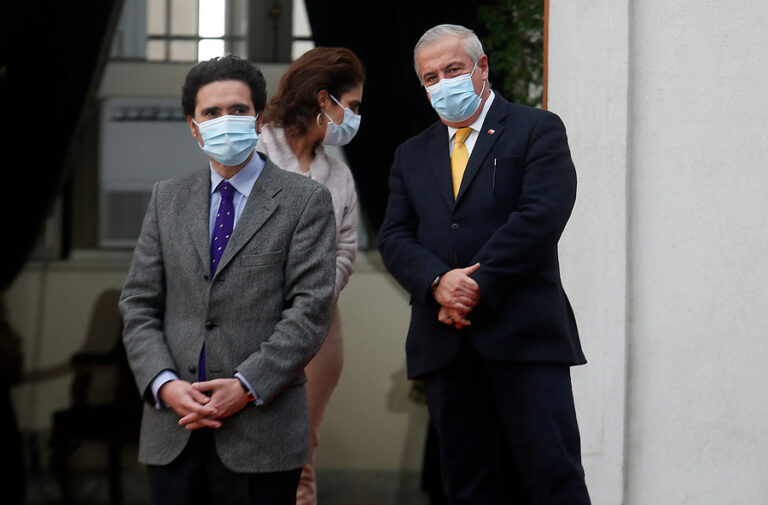 Briones descarta que renuncia de Mañalich haya motivado lograr acuerdo con la oposición