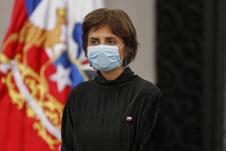 Subsecretaria Daza descarta que cambios en el plan Paso a Paso se deba al Día de la Madre