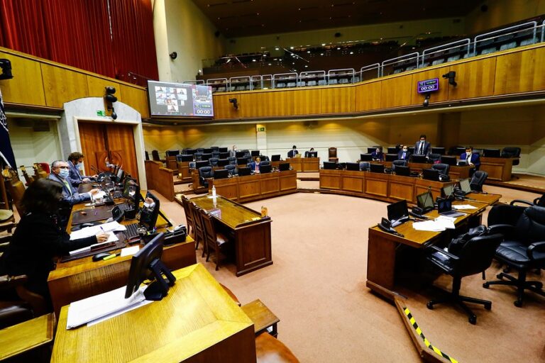 Proyecto 10% del gobierno despachado a Sala: Monto aumenta a 150 UF máximo y rechazan reintegración obligatoria