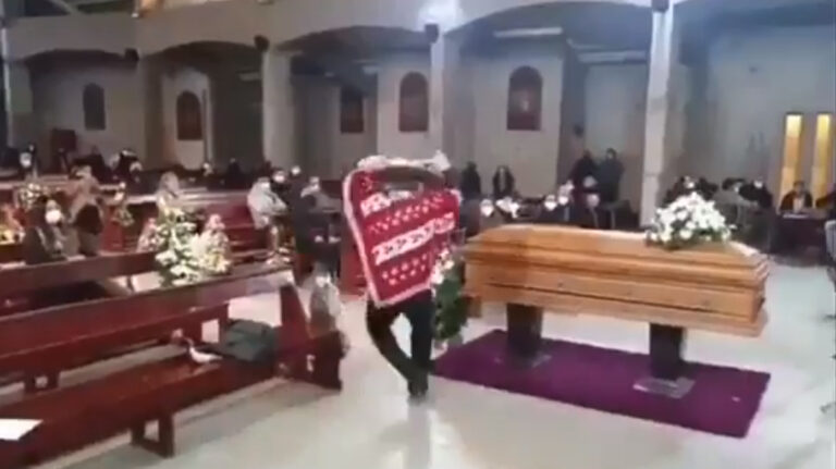 Funeral de bailarina de cueca en San Carlos: Autoridades anuncian sumario por la cantidad de asistentes