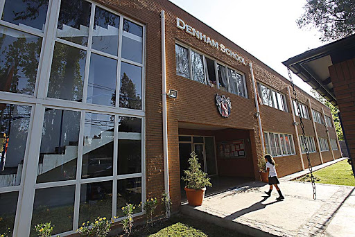 Colegio que suspendió clases por morosidad en mensualidad retomará clases online