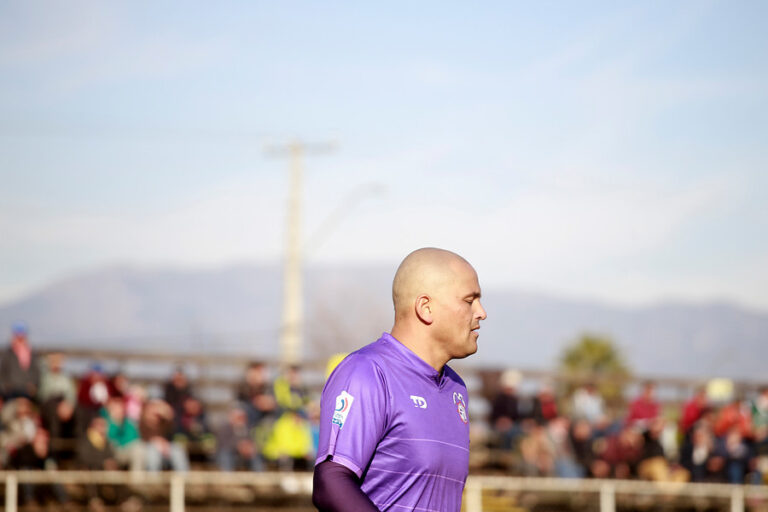 Acusan que Humberto Suazo abandonó 