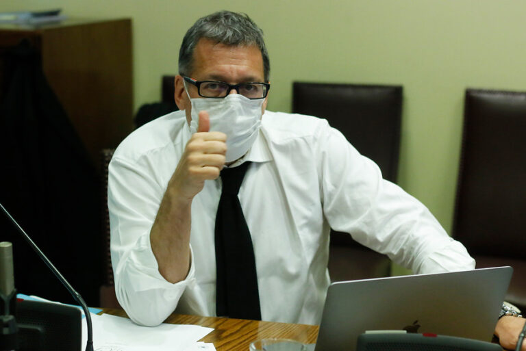 Lagos Weber aclara sobre retiro de fondos: 