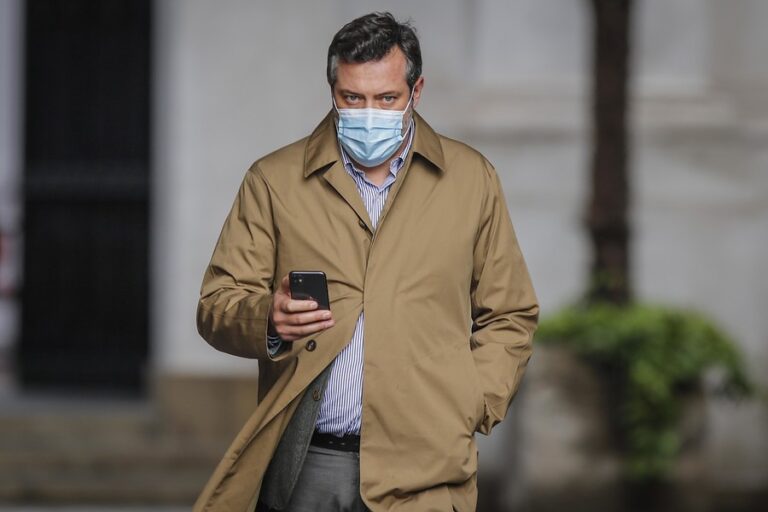 Giros de hasta $400 mil y desbloqueo de cuentas: Sichel adelanta novedades de BancoEstado ante retiro de 10%