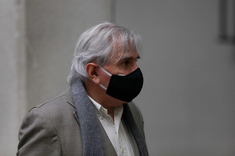 Iván Moreira renunció como jefe de bancada de los senadores UDI