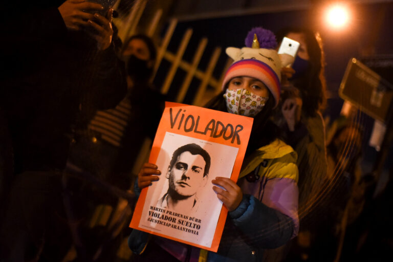 Familia de Antonia Barra presentó dos querellas por obstrucción a la justicia en el juicio contra Martín Pradenas