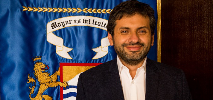 Gerardo Espíndola, alcalde de Arica: 