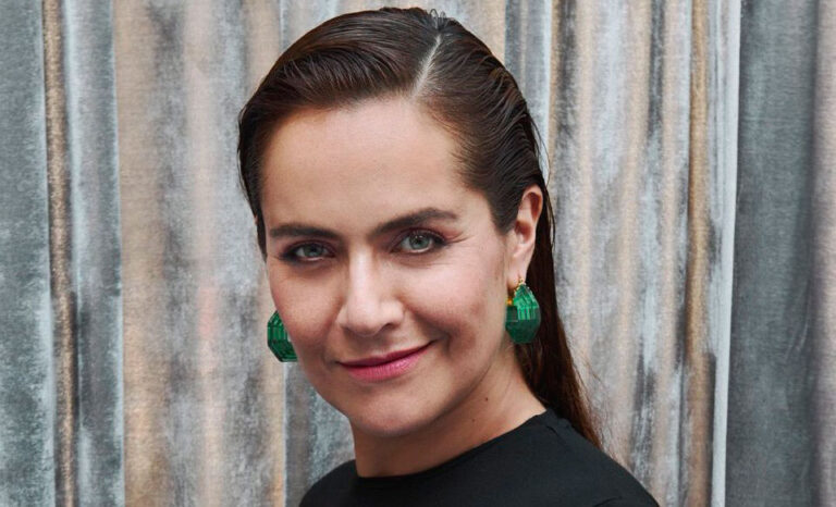 Natalia Valdebenito cuenta cómo se acercó a Nabila Rifo para invitarla a 