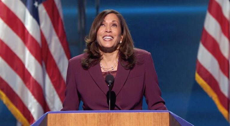 Kamala Harris hace oficial su candidatura a vicepresidenta de EE.UU.