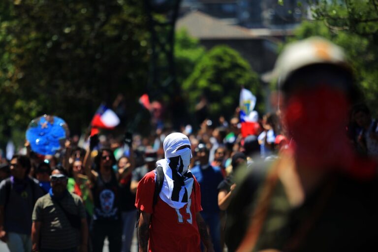 Criteria: 64% de los encuestados cree que las protestas serán más fuertes después de la pandemia