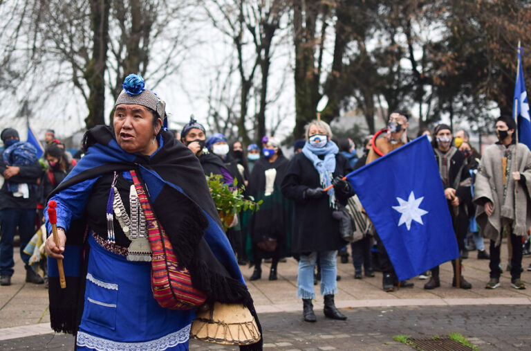 Encuesta Cadem: 76% cree que el pueblo mapuche es discriminado por la sociedad chilena