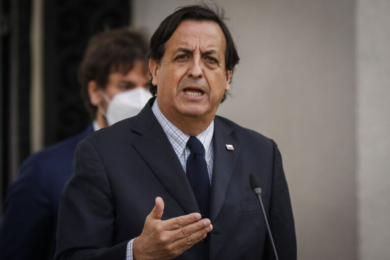 Coordinadora Nacional de Inmigrantes pide a ministro Pérez 